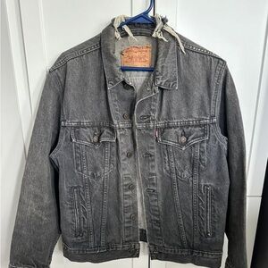 Vintage Levi’s Denim Jacket